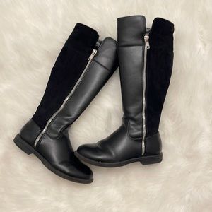 Beautiful Steve Madden zip up boots size 13